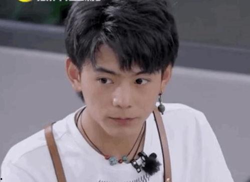 黄晓明夏雨吃瓜,娱乐圈幕后故事大揭秘