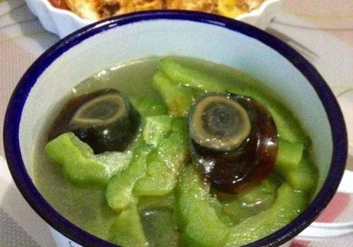 小时候吃瓜长大后吃瓜,瓜果时光的甜蜜变迁